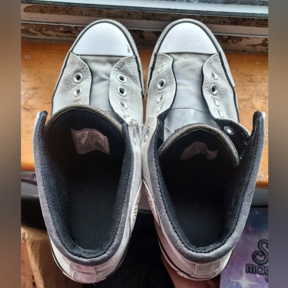 ConverseSneakers